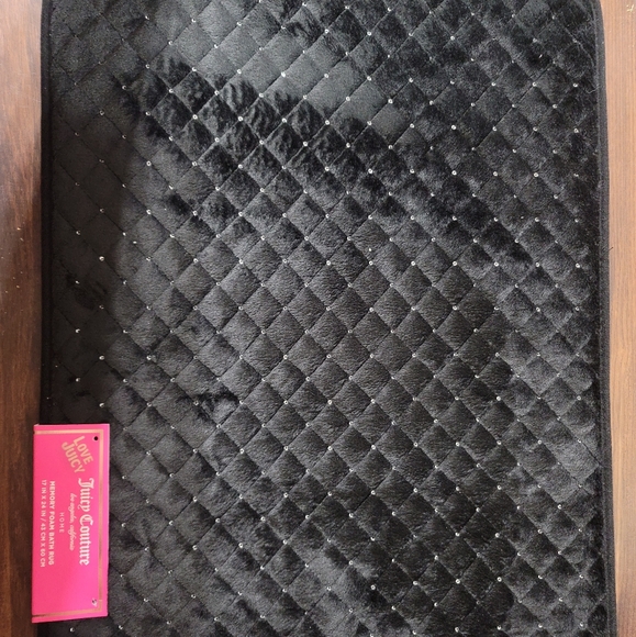 Juicy Couture Bath Juicy Couture Bling Black Memory Foam Bath Mat
